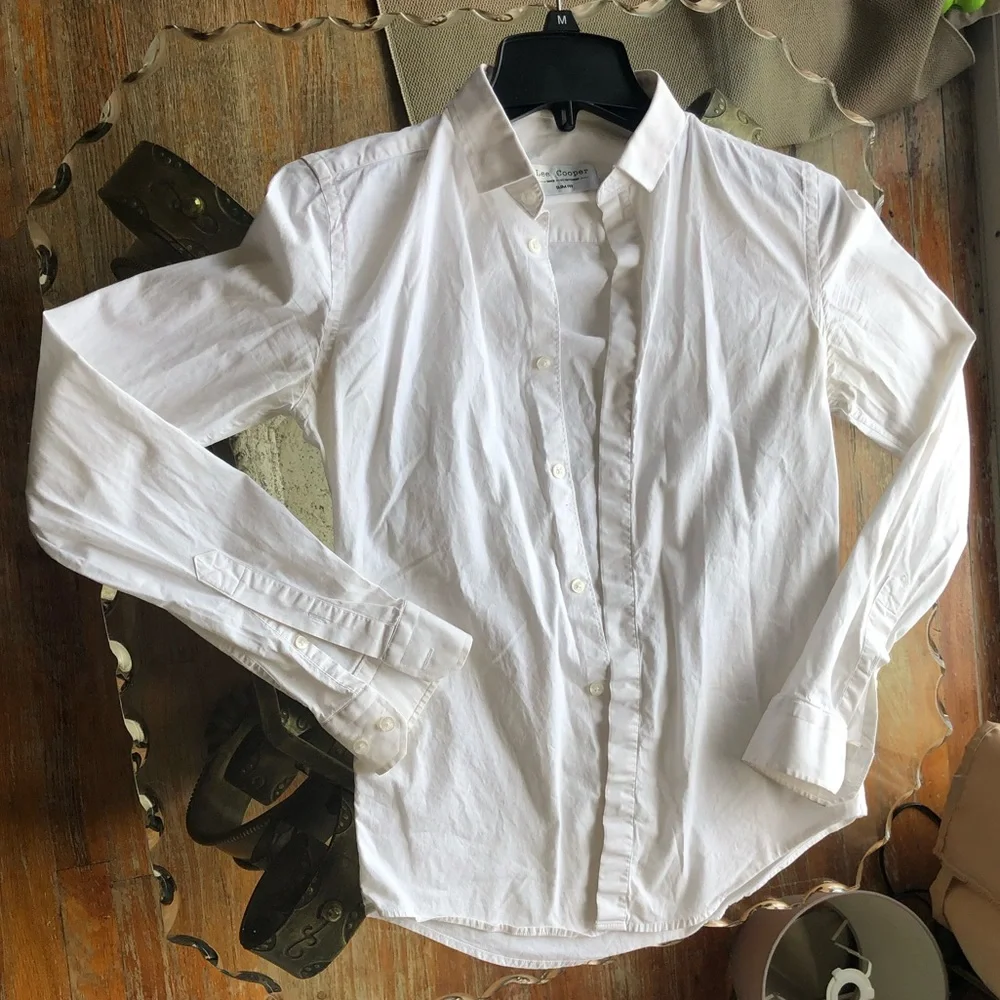 Button down - Picture 2 of 13
